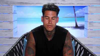 She deserves a gold star. - Love Island