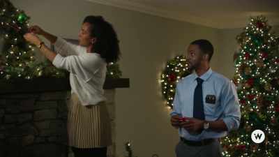 She did, although
I'm surprised I noticed - Inventing the Christmas Prince