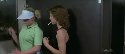 She did it on a rollercoaster - Little Darlings