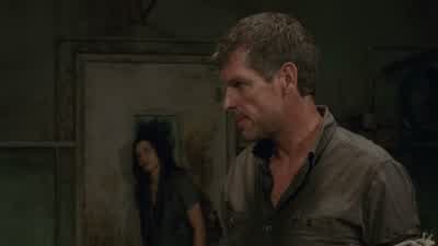 She did this to me. - The Walking Dead