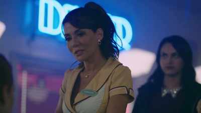 She didn't know the difference
between having money - Riverdale
