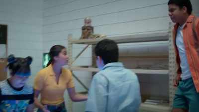 She didn't tell you
the passageway location? - Rock Island Mysteries