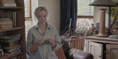 She didn't want the treatment, - Under the Vines