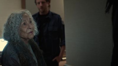 She doesn't want Miles
to see her. - Snowpiercer