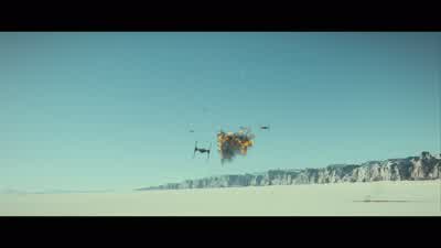 She drew 'em off! - Star Wars: The Last Jedi