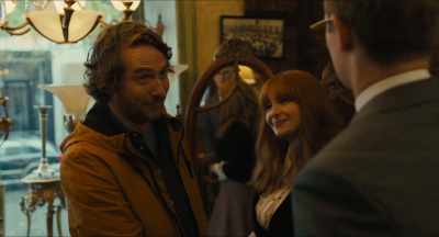 She was exaggerating about
the size of the flat, sort of. - The Goldfinch