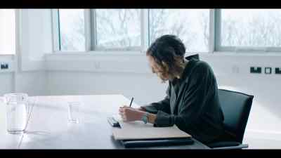 She explained what was happening,
did all the admission stuff, - Playing Nice