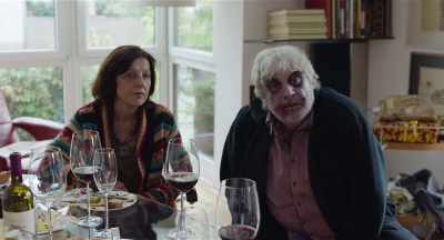 She faces heavyweights in the ring. - Toni Erdmann