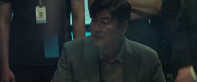 She finished her Ph.D.
just as Ryu entered school, - Emergency Declaration