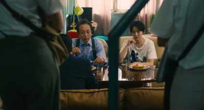 She gave up on love and - The Confidence Man JP - The Movie -