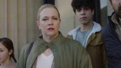 - She was gonna hurt you,
Jan. You don't get that? - The Bad Guardian