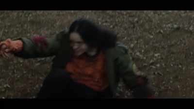 SHE GRUNTS - Generation Z
