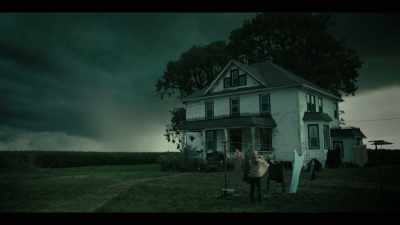 She was hanging
wash on the line, - Justified: City Primeval