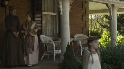 She has a queer way of expressing herself. - Anne with an E