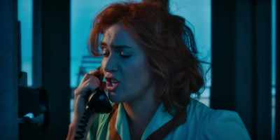 She has, she has, uh,
she has blo... blond... - Wonder Wheel
