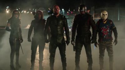 SHE HAS
THE WEAPON. - Arrow