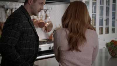 She was headed down
to Dilger Investments - Aurora Teagarden Mysteries: Til Death Do Us Part