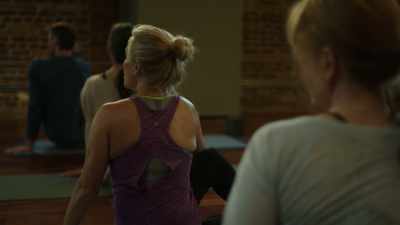 She has her own yoga studio.
What's she even doing here? - Big Little Lies