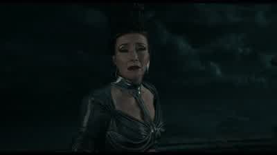 She jumped. - Cruella
