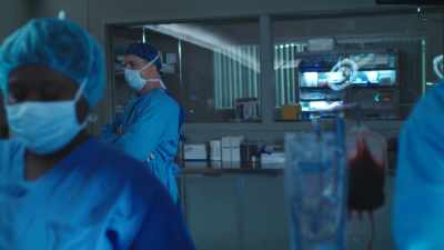 She was just here.
I just saw her. - The Resident