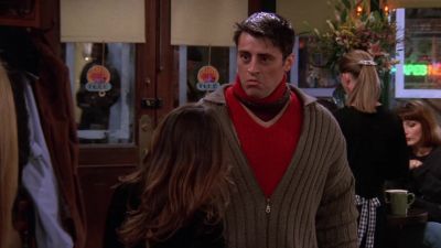 She just kicked me. - Friends