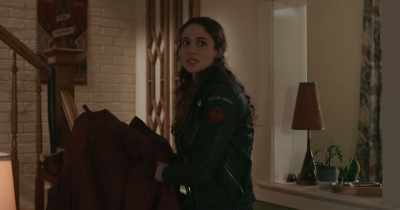 She just strolled
up to you and said, - The Republic of Sarah