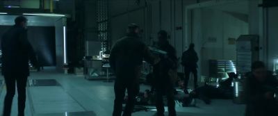 She killed them all!
With her bare hands. - The Expanse