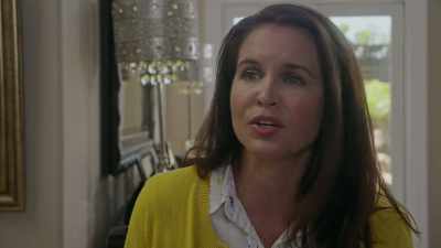She knew she could only be
your aunt, not your mom. - Picture Perfect Lies