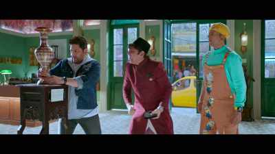 She is like our sister-in-law - Total Dhamaal