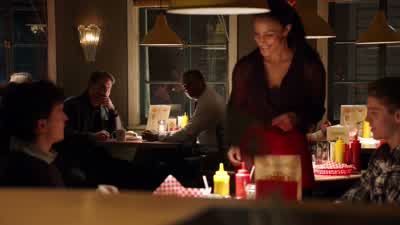 She likes you. - Arrow