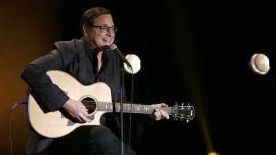 ♪ She looked like
Brooklyn Decker ♪ - Bob Saget: Zero to Sixty