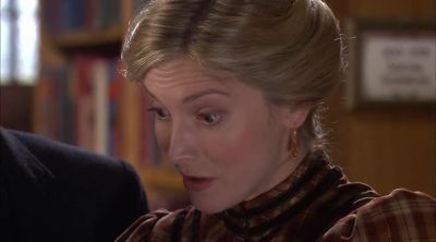 She looks like Lucille. - Murdoch Mysteries