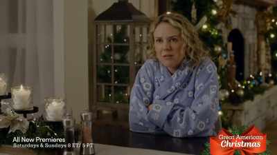 She lost her mom?
That's so sad. - A Christmas Miracle for Daisy