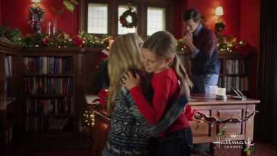 - She loved skating.- We're getting warmer here. - Christmas Connection