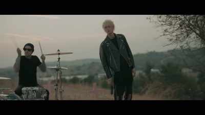 ♪ SHE LOVES A BOY SO MUCH ♪ - Downfalls High
