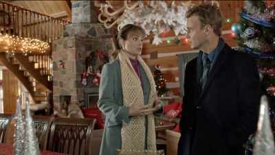 She loves the spectacle, - The Enchanted Christmas Cake
