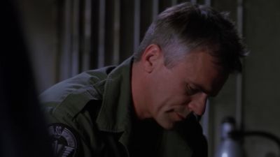 She made a pass at me. - Stargate SG-1