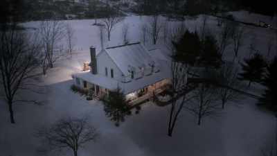 - She makes it to her
friend Wally's front yard, - The UnBelievable with Dan Aykroyd