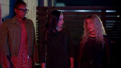 She may be a counselor
but she's the one with issues. - When Mom Becomes a Murderer