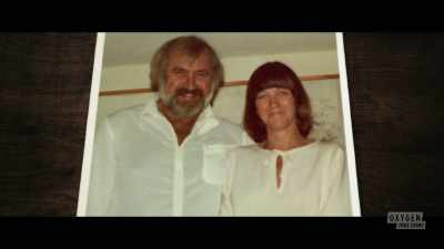 She met guy
at an est training seminar. - Lady of the Dunes: Hunting the Cape Cod Killer