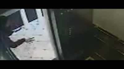 She might see things
that aren't there or hear voices. - Crime Scene: The Vanishing at the Cecil Hotel