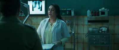 She has multiple contusions and deep
lacerations to the neck and back. - Mardaani 2