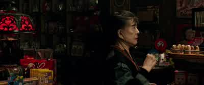 She must be familiar with your work. - Now You See Me 2