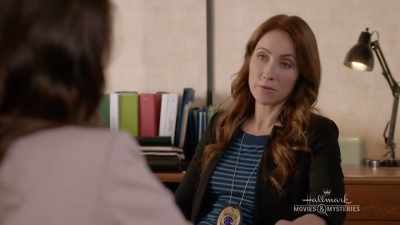 She never lived in Spokane
with them and she only moved - The Julius House: An Aurora Teagarden Mystery
