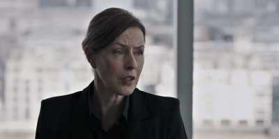 She offered them greater powers
for the compromising material. - Bodyguard
