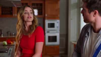 She was on a golf
scholarship at Arizona State - Love on the Right Course