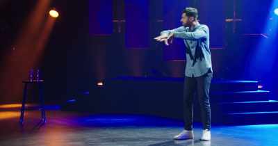 She Phil Jacksoned that situation.
She got all these people working together. - Hasan Minhaj: Homecoming King