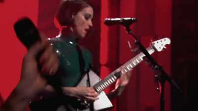 She projects
what she wants to project - Women Who Rock