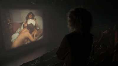 She ran her hands around
down between my legs, - The Deuce