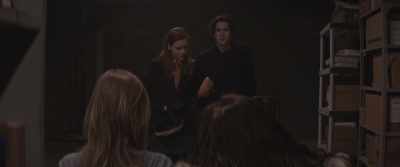 She really freaked out. - Seance